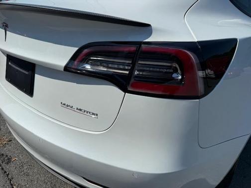 2022 Tesla Model 3 Performance
