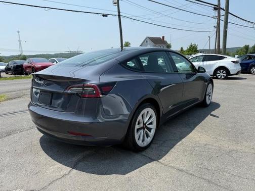 2022 Tesla Model 3 Base