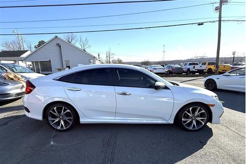 2019 Honda Civic Touring