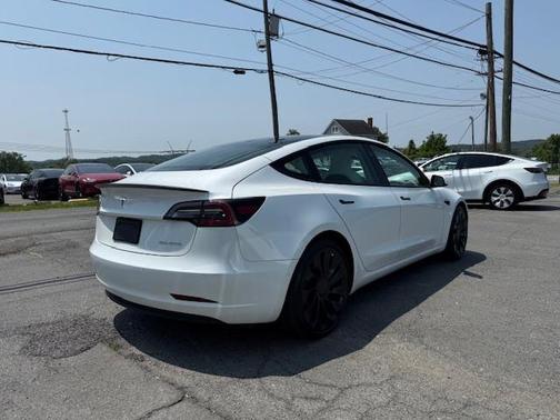 2022 Tesla Model 3 Performance