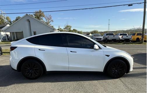 Pearl White Multi-Coat 2021 Tesla Model Y Long Range Dual Motor All-Wheel Drive