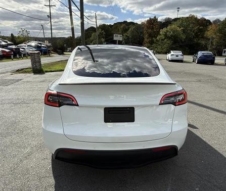 Pearl White Multi-Coat 2023 Tesla Model Y Performance Dual Motor All-Wheel Drive