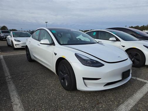 2023 Tesla Model 3 Standard Range Plus