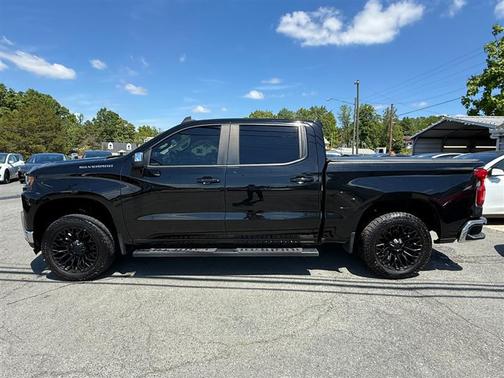 Black 2020 Chevrolet Silverado 1500 LT