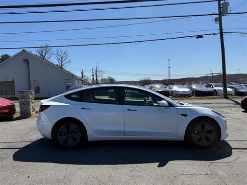 2022 Tesla Model 3 Base