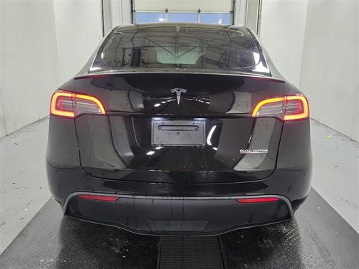 Solid Black 2023 Tesla Model Y Performance AWD