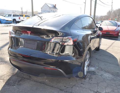 2023 Tesla Model Y Long Range Dual Motor All-Wheel Drive