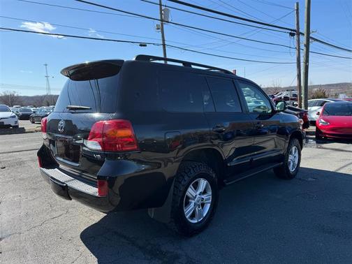 2015 Toyota Land Cruiser Base