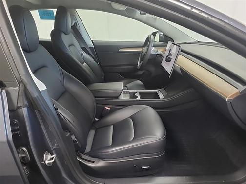 2023 Tesla Model 3 Standard Range Plus