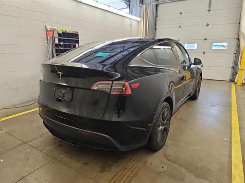 2025 Tesla Model Y Long Range Dual Motor Rear-Wheel Drive