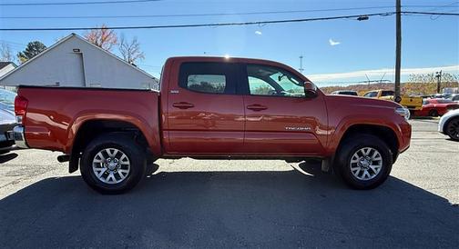 2016 Toyota Tacoma SR5