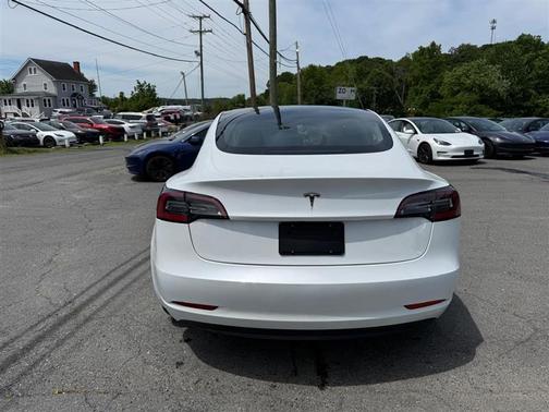 Pearl White Multi-Coat 2023 Tesla Model 3 Standard Range Plus
