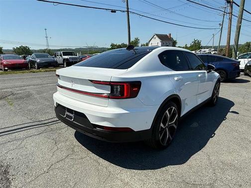 Snow 2021 Polestar 2 Launch Edition