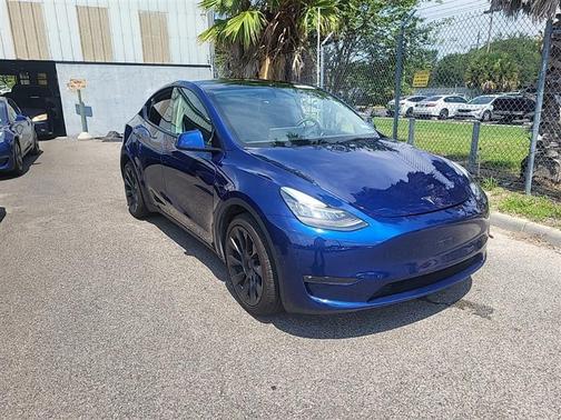 Deep Blue Metallic 2023 Tesla Model Y Long Range Dual Motor All-Wheel Drive