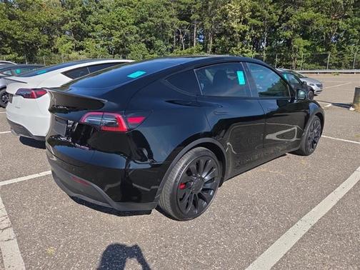 2022 Tesla Model Y Performance Dual Motor All-Wheel Drive