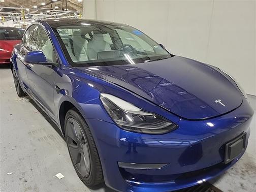 Deep Blue Metallic 2023 Tesla Model 3 Standard Range Plus