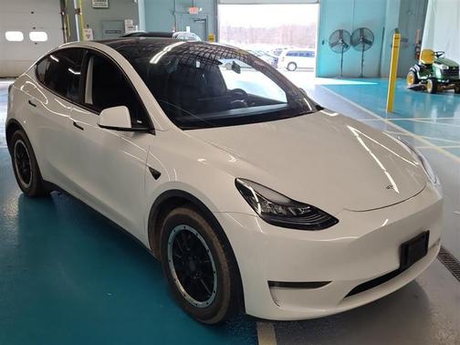 2020 Tesla Model Y Long Range
