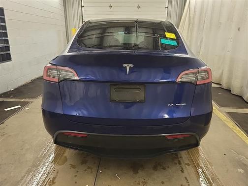 Deep Blue Metallic 2023 Tesla Model Y Long Range Dual Motor All-Wheel Drive