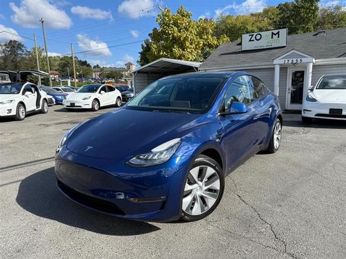 Deep Blue Metallic 2024 Tesla Model Y Long Range Dual Motor All-Wheel Drive