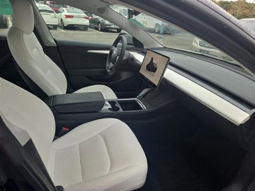 2023 Tesla Model 3 Standard Range Plus