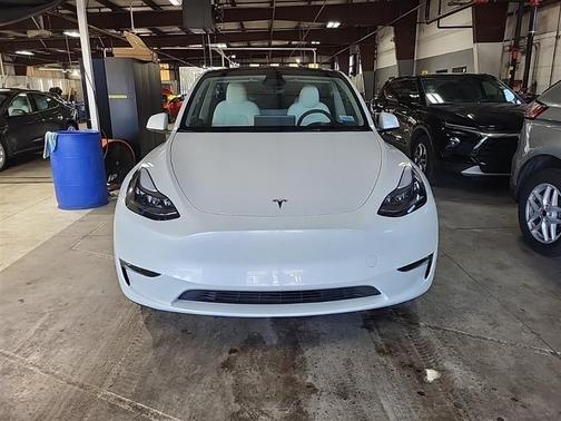 2023 Tesla Model Y Long Range Dual Motor All-Wheel Drive