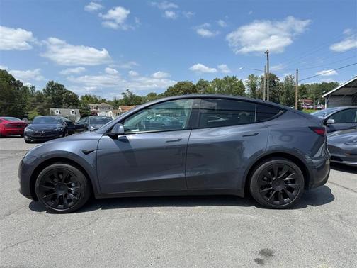 2022 Tesla Model Y Long Range Dual Motor All-Wheel Drive