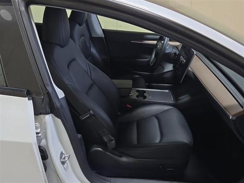 2023 Tesla Model 3 Standard Range Plus