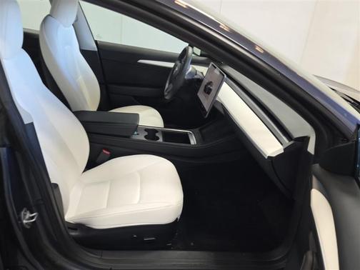 2023 Tesla Model 3 Standard Range Plus