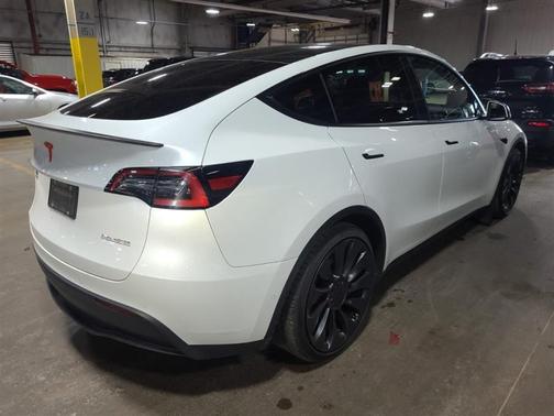 2022 Tesla Model Y Performance Dual Motor All-Wheel Drive