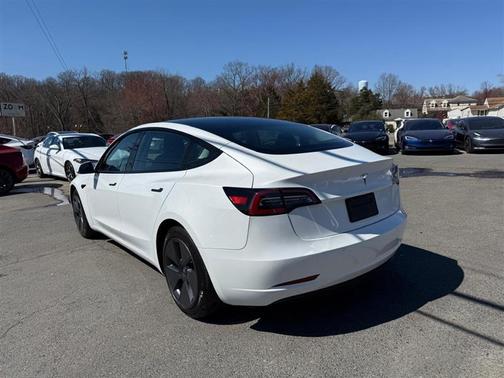 2022 Tesla Model 3 Base