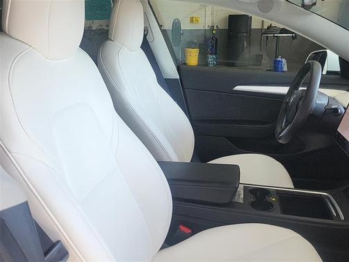 Pearl White Multi-Coat 2023 Tesla Model 3 Long Range