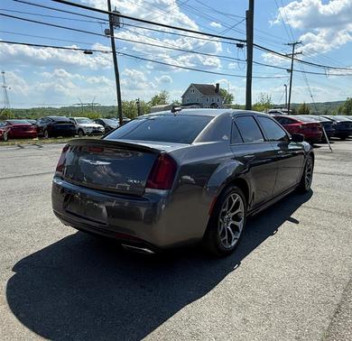 Granite Crystal Metallic Clearcoat 2018 Chrysler 300 S