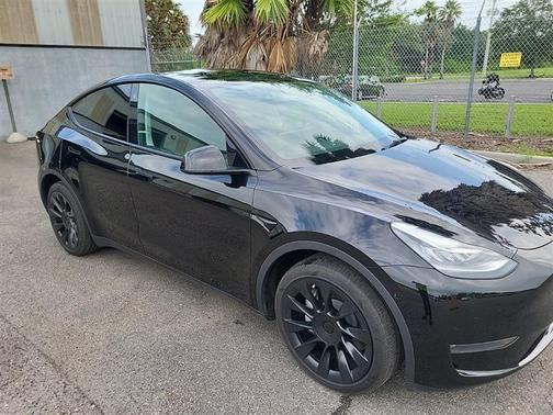 2023 Tesla Model Y Long Range