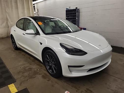 2023 Tesla Model 3 Standard Range Plus