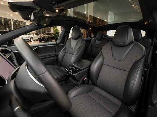 Solid Black 2019 Tesla Model S 75D
