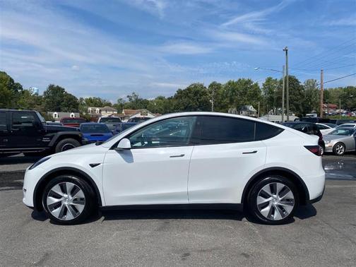 2023 Tesla Model Y Long Range Dual Motor All-Wheel Drive