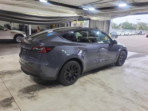 2023 Tesla Model Y Long Range AWD