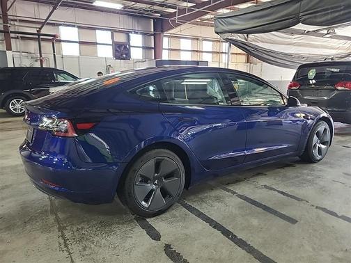 Deep Blue Metallic 2023 Tesla Model 3 Standard Range Plus