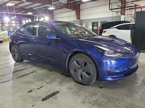 Deep Blue Metallic 2023 Tesla Model 3 Standard Range Plus