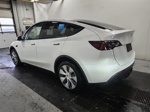 2024 Tesla Model Y Long Range Dual Motor All-Wheel Drive