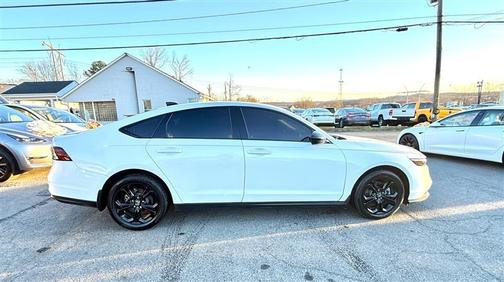 2025 Honda Accord Sport SE 1.5T