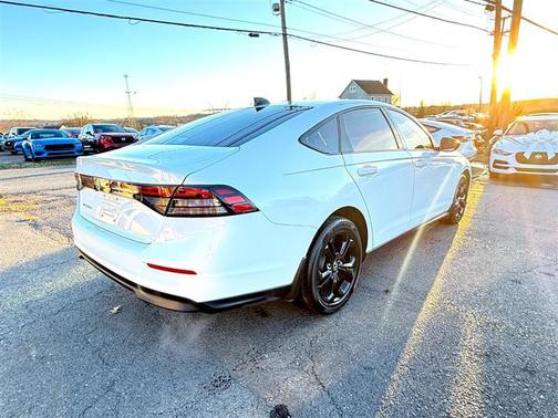 2025 Honda Accord Sport SE 1.5T