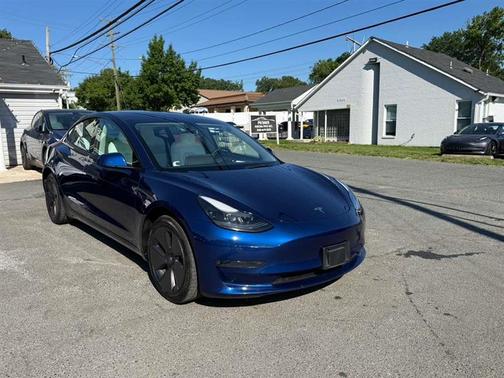 Deep Blue Metallic 2023 Tesla Model 3 Standard Range Plus