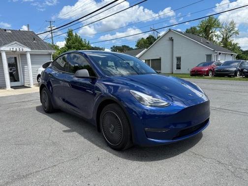 2023 Tesla Model Y Long Range