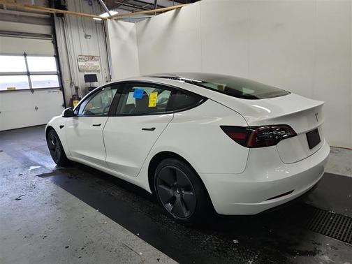 2023 Tesla Model 3 Standard Range Plus