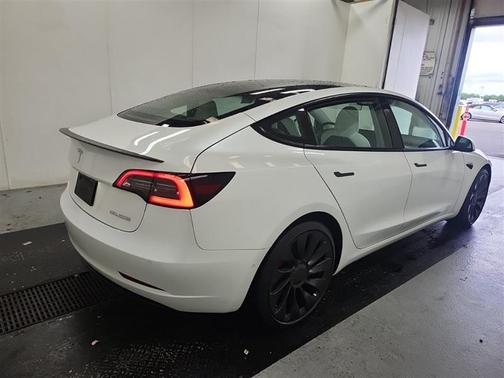 2022 Tesla Model 3 Performance