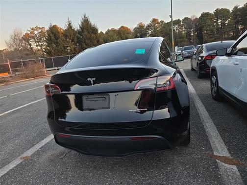 2023 Tesla Model Y Long Range AWD