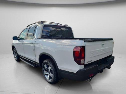 Platinum White Pearl 2026 Honda Ridgeline RTL