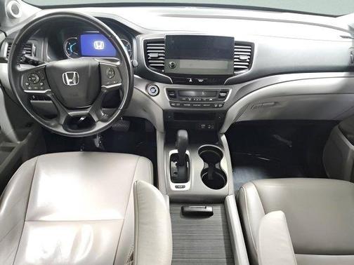 Modern Steel Metallic 2019 Honda Pilot EX-L