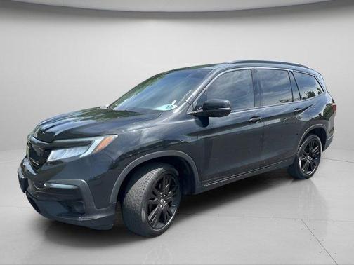 Crystal Black Pearl 2020 Honda Pilot AWD Black Edition